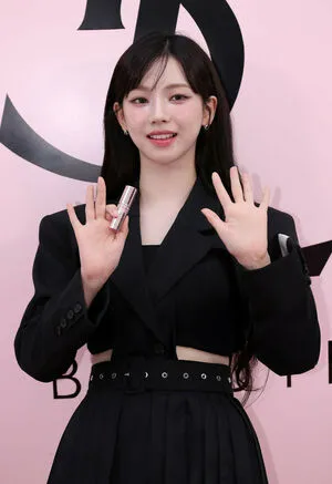 Katarinabluu OnlyFans Leaked Free Thumbnail Picture - #4FH8eft6tI