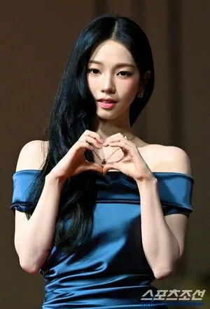 Katarinabluu OnlyFans Leaked Free Thumbnail Picture - #4bssighLDR