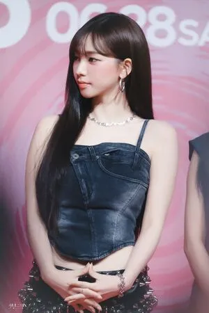 Katarinabluu OnlyFans Leaked Free Thumbnail Picture - #4d4RlA1Rv3