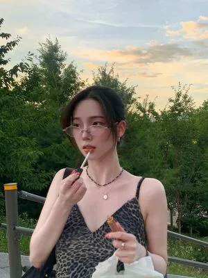 Katarinabluu OnlyFans Leaked Free Thumbnail Picture - #6V9ex2Jwy0