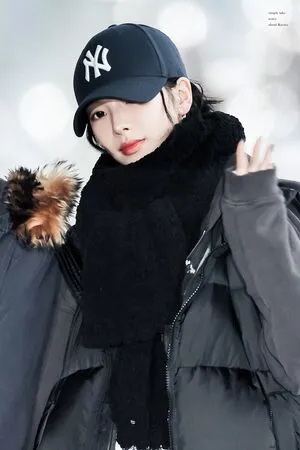 Katarinabluu OnlyFans Leaked Free Thumbnail Picture - #6d0BDhdnmY