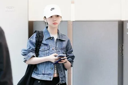 Katarinabluu OnlyFans Leaked Free Thumbnail Picture - #7BJVrjHw23