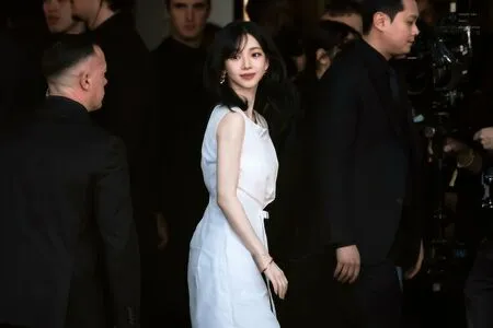 Katarinabluu OnlyFans Leaked Free Thumbnail Picture - #9B0cBq0tjy