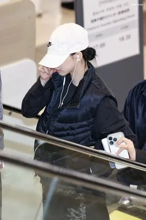 Katarinabluu OnlyFans Leaked Free Thumbnail Picture - #AXfF0sJ2xz