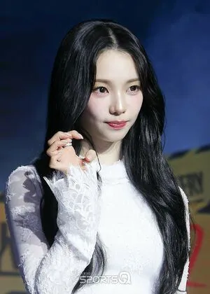 Katarinabluu OnlyFans Leaked Free Thumbnail Picture - #AouV8oUcac