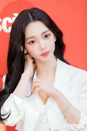 Katarinabluu OnlyFans Leaked Free Thumbnail Picture - #FEp6sdebo2