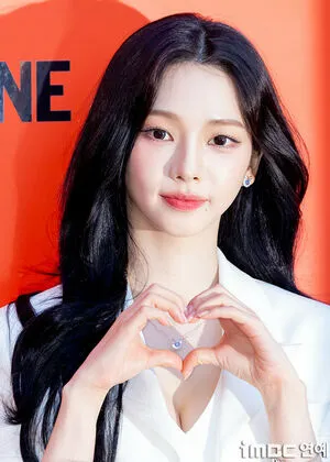 Katarinabluu OnlyFans Leaked Free Thumbnail Picture - #Ft5aZOBk04