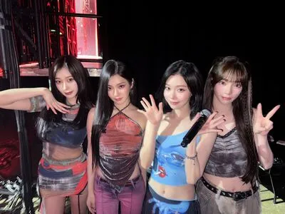 Katarinabluu OnlyFans Leaked Free Thumbnail Picture - #GeJ36riAnd