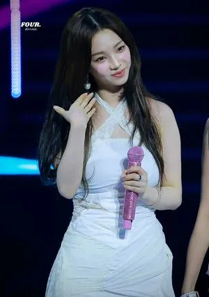 Katarinabluu OnlyFans Leaked Free Thumbnail Picture - #GlHDuN9v6a