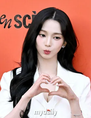 Katarinabluu OnlyFans Leaked Free Thumbnail Picture - #IpM0yiXb03