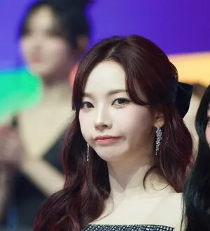 Katarinabluu OnlyFans Leaked Free Thumbnail Picture - #KFbEKWB9Sh