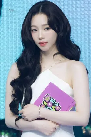 Katarinabluu OnlyFans Leaked Free Thumbnail Picture - #RMnFJNOuB9