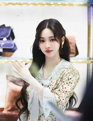 Katarinabluu OnlyFans Leaked Free Thumbnail Picture - #Tef1aM0aRq