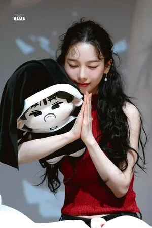 Katarinabluu OnlyFans Leaked Free Thumbnail Picture - #U1ic8B3H5U