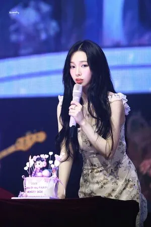 Katarinabluu OnlyFans Leaked Free Thumbnail Picture - #V20CGZCiVy