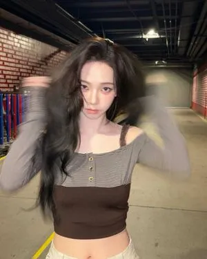 Katarinabluu OnlyFans Leaked Free Thumbnail Picture - #Vgfx8KyEOn