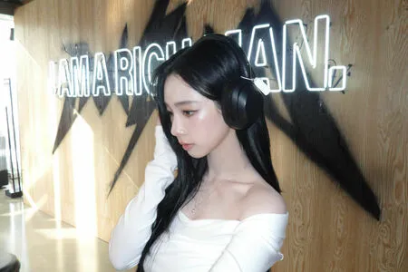 Katarinabluu OnlyFans Leaked Free Thumbnail Picture - #Zi97l4jxrG