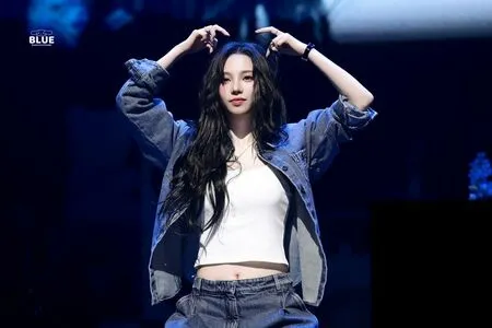 Katarinabluu OnlyFans Leaked Free Thumbnail Picture - #elAK1HLD4o