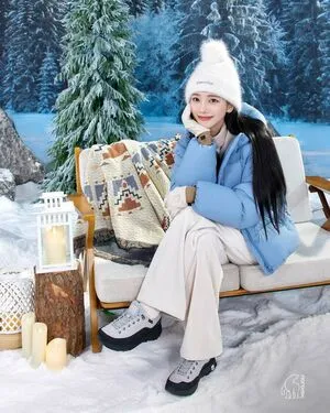 Katarinabluu OnlyFans Leaked Free Thumbnail Picture - #fTV6YByVYW