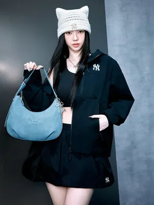 Katarinabluu OnlyFans Leaked Free Thumbnail Picture - #h9pHh5UUPL