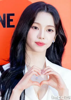 Katarinabluu OnlyFans Leaked Free Thumbnail Picture - #hgoweir3JL