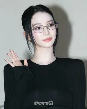 Katarinabluu OnlyFans Leaked Free Thumbnail Picture - #lAFsCH2Q5t
