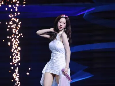 Katarinabluu OnlyFans Leaked Free Thumbnail Picture - #m9L9X6m7BG