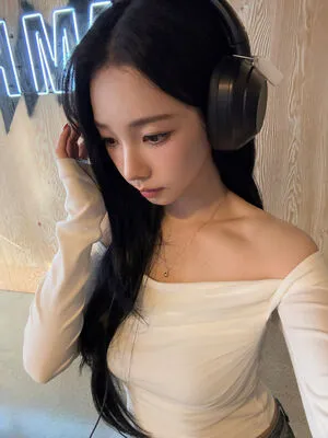 Katarinabluu OnlyFans Leaked Free Thumbnail Picture - #mcvsLhKO8m