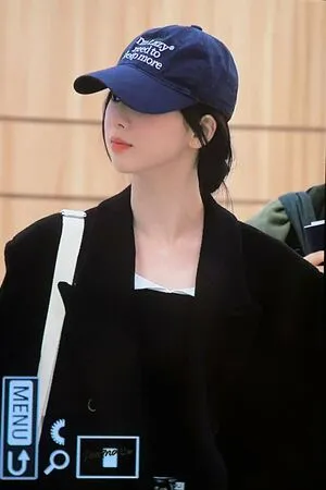 Katarinabluu OnlyFans Leaked Free Thumbnail Picture - #p6uKp364z2