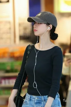 Katarinabluu OnlyFans Leaked Free Thumbnail Picture - #pboxJ3ysrw