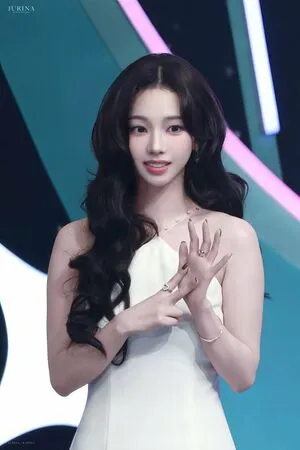 Katarinabluu OnlyFans Leaked Free Thumbnail Picture - #rNWwVE1mLi