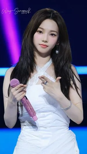 Katarinabluu OnlyFans Leaked Free Thumbnail Picture - #sy9l35LrqS