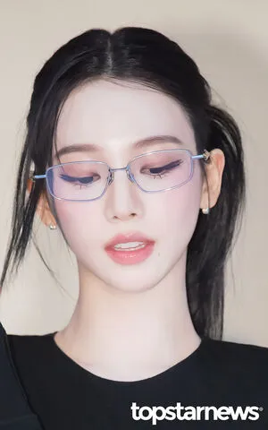 Katarinabluu OnlyFans Leaked Free Thumbnail Picture - #uxFYEJfMPF