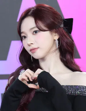 Katarinabluu OnlyFans Leaked Free Thumbnail Picture - #vFocGVFSqm