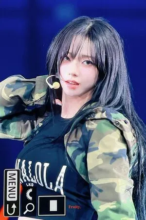 Katarinabluu OnlyFans Leaked Free Thumbnail Picture - #z9C5JeCubE