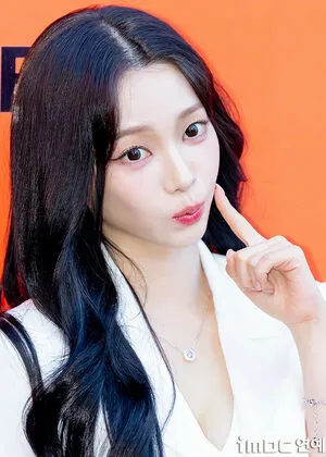 Katarinabluu OnlyFans Leaked Free Thumbnail Picture - #zeDpFFx7wx