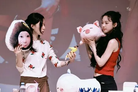 Katarinabluu OnlyFans Leaked Free Thumbnail Picture - #zySLEXGd2N