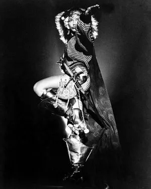 Kate Bush OnlyFans Leaked Free Thumbnail Picture - #d2GBL83JB7