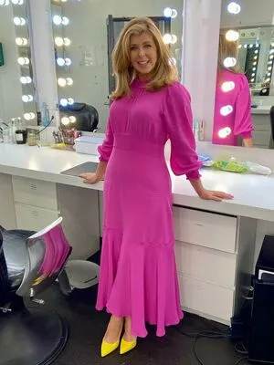 Kate Garraway OnlyFans Leaked Free Thumbnail Picture - #5Xb7jn7sMD