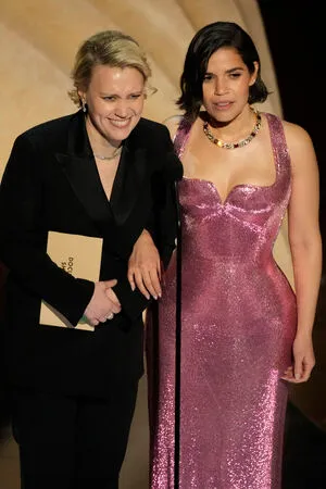Kate Mckinnon OnlyFans Leaked Free Thumbnail Picture - #r33mixAV8E