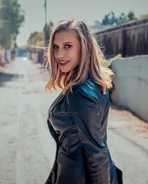 Katee Sackhoff OnlyFans Leaked Free Thumbnail Picture - #DH0VnpPNBa