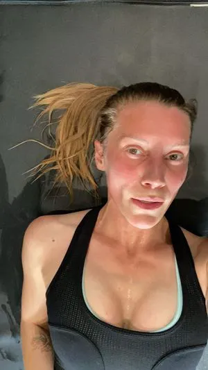 Katee Sackhoff OnlyFans Leaked Free Thumbnail Picture - #tljOZoi052