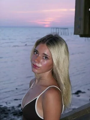 Katelyn Breann OnlyFans Leaked Free Thumbnail Picture - #g2UWv8IfIn