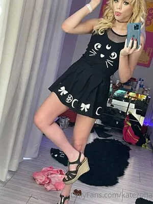 Katezoha OnlyFans Leaked Free Thumbnail Picture - #0JKrvDTxns