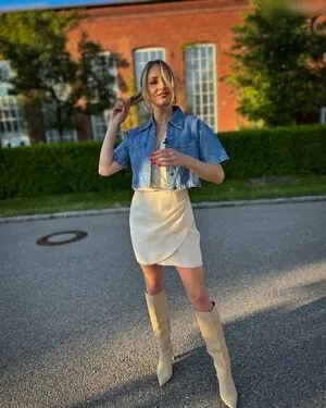 Katharina Kleinfeldt OnlyFans Leaked Free Thumbnail Picture - #wMDBRxbx8D
