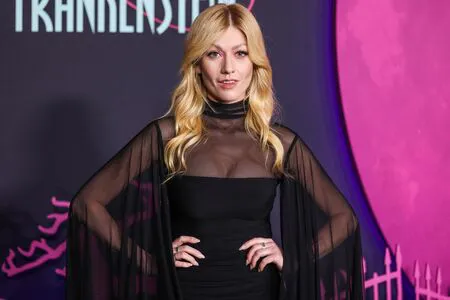 Katherine McNamara OnlyFans Leaked Free Thumbnail Picture - #1Gh47wHtIl