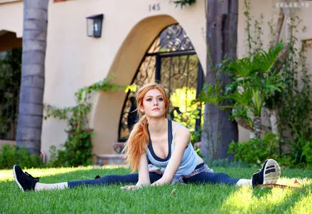 Katherine McNamara OnlyFans Leaked Free Thumbnail Picture - #8CTdsDqpo3