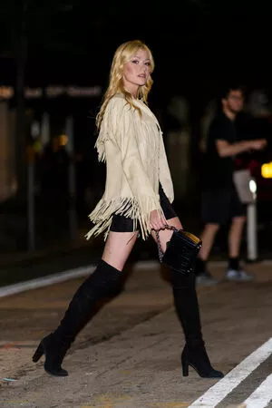 Katherine McNamara OnlyFans Leaked Free Thumbnail Picture - #GATDgsiMsG