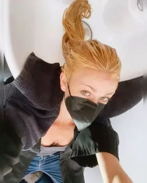 Katherine McNamara OnlyFans Leaked Free Thumbnail Picture - #H07o7t04l0