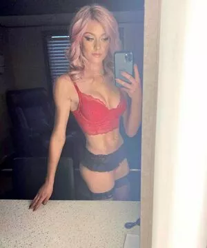 Katherine McNamara OnlyFans Leaked Free Thumbnail Picture - #HQn2By8kdw
